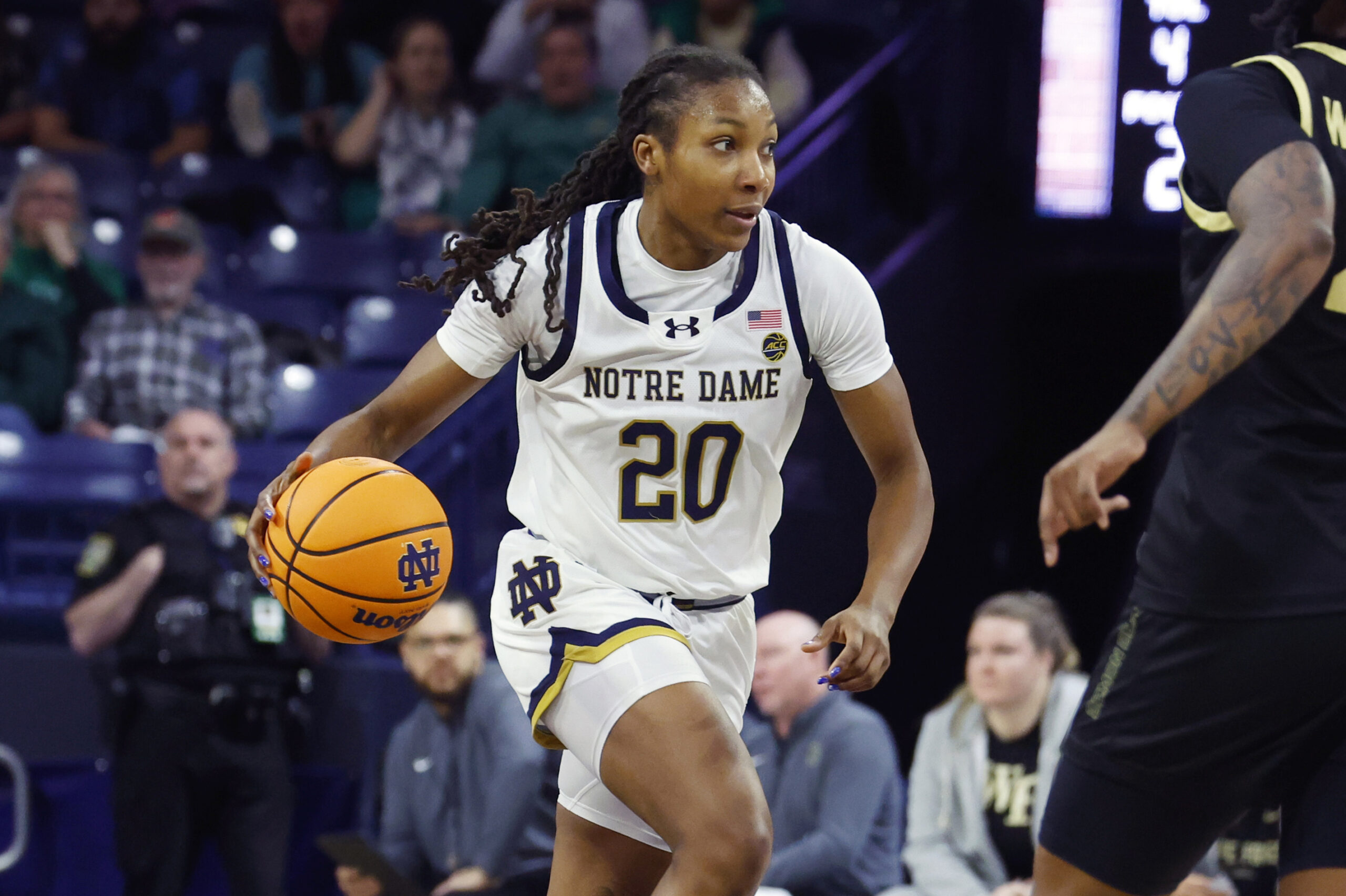 King’s 20-Point Double-Double Leads Irish to Victory Over Tigers